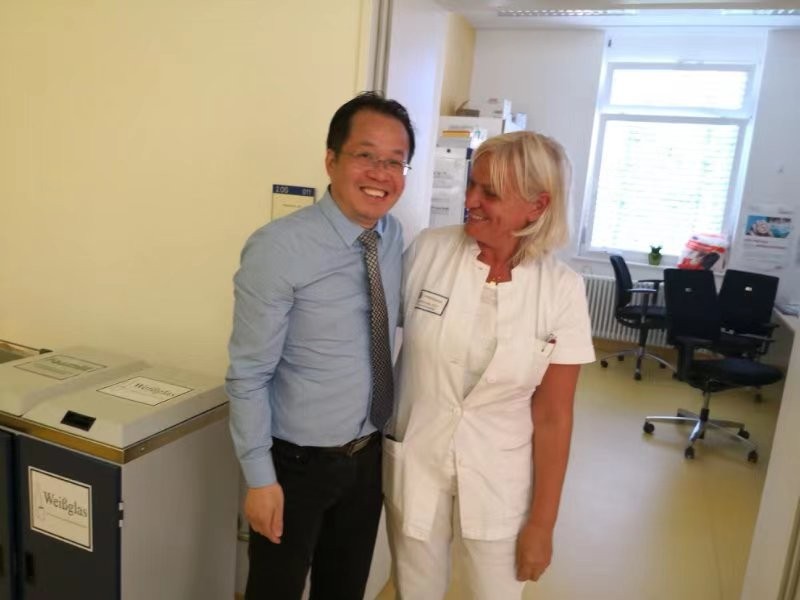 “中国盆底之父”童晓文莅临杭州菁华妇儿医院指导工作，并将开设专家会诊