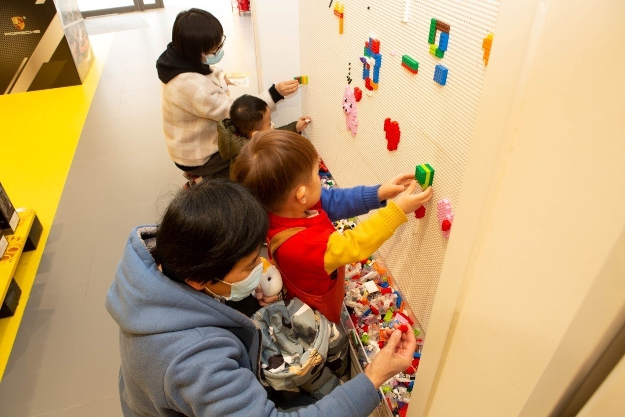 天津第四家乐高®授权专卖店在天河城举办开业庆祝仪式