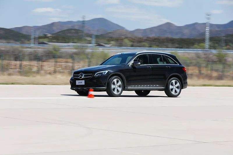 轮胎品牌哪个好？运动又不失沉稳，看佳通彰显个性动感