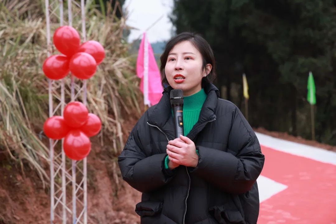 精准帮扶,美丽一生集团董事长李伟成助力员工实现回家路之梦 精准帮扶,美丽一生集团董事长李伟成助力员工实现回家路之梦