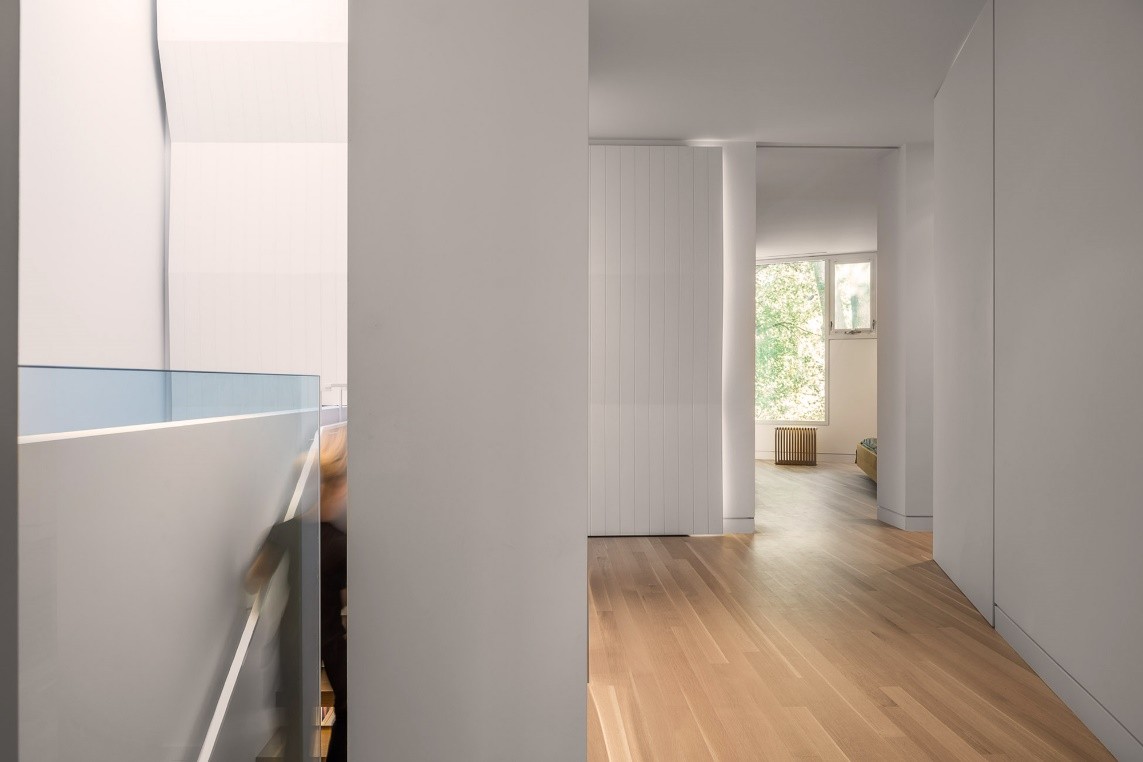 风流蕴藉,才华横溢的鸿飞设计师 风流蕴藉,才华横溢的鸿飞设计师