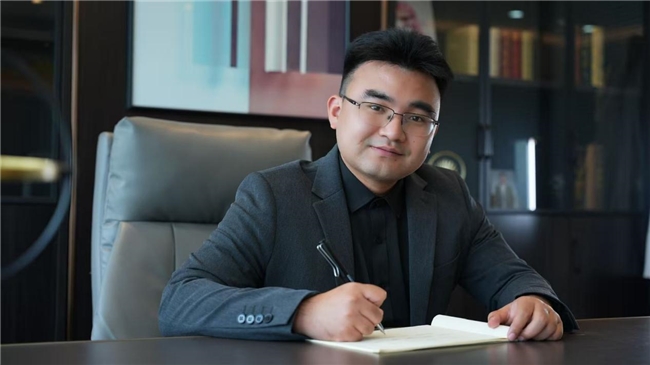 被年轻人追着问保险拒赔怎么办？江西上川律所李宇帆：把复杂法律讲简单