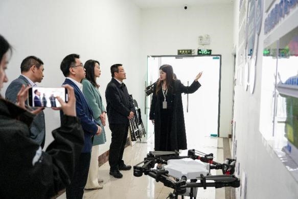 佛山市南海区委书记顾耀辉一行莅临能飞航空，共探低空经济发展新局