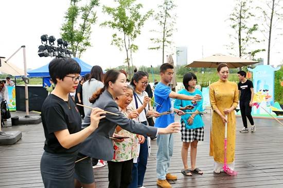 穿汉服逛集市、玩游戏……“艾”尚兴隆——迎大运国潮端午节活动正式启动 穿汉服逛集市、玩游戏……“艾”尚兴隆——迎大运国潮端午节活动正式启动