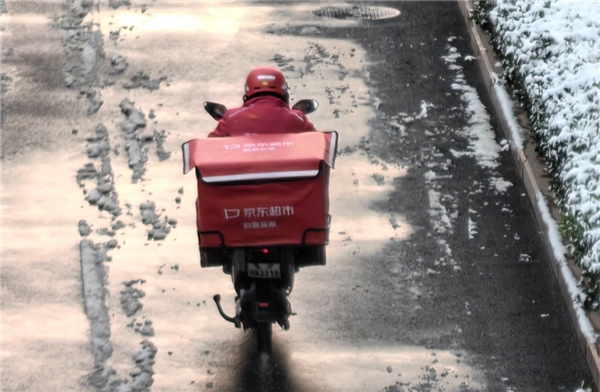 初雪和围炉更配？京东买菜丰富食材让你吃出幸福感