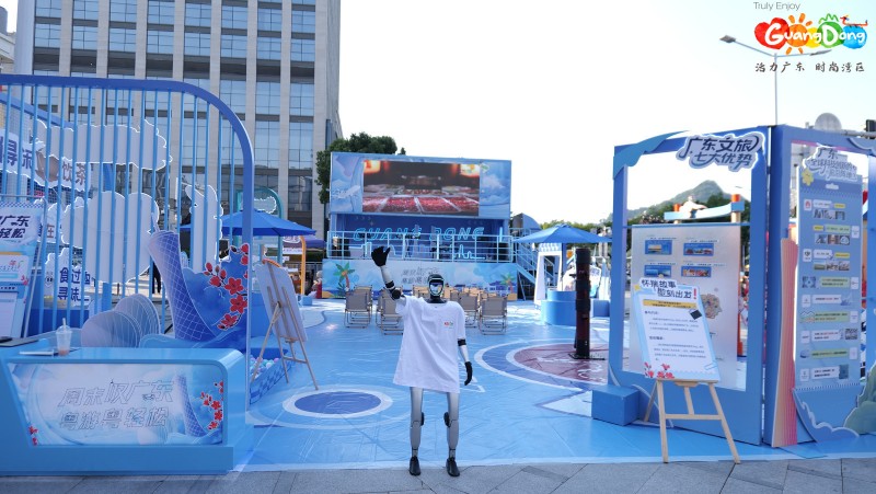 渝粤携手,“叹”个巴适!广东文旅大篷车邀“渝渝”解锁48小时粤式周末新玩法 渝粤携手,“叹”个巴适!广东文旅大篷车邀“渝渝”解锁48小时粤式周末新玩法