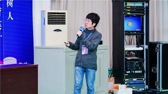 百模论剑决赛第2日 | 多赛道展演答辩,“人工智能+” 活力迸发 百模论剑决赛第2日 | 多赛道展演答辩,“人工智能+” 活力迸发