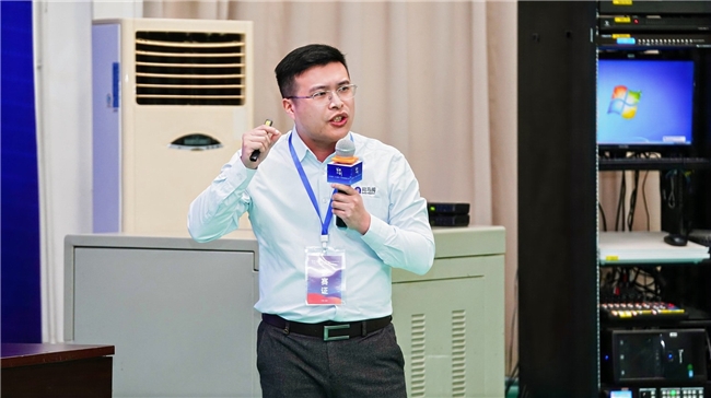 百模论剑决赛第2日 | 多赛道展演答辩,“人工智能+” 活力迸发 百模论剑决赛第2日 | 多赛道展演答辩,“人工智能+” 活力迸发