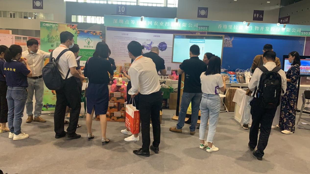 上线第一天即成网红，800万斤德保脐橙被买下！