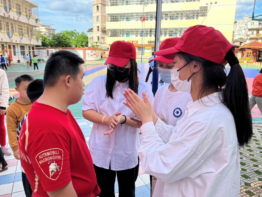 南宁理工学院爱心公益义卖活动圆满举办 南宁理工学院爱心公益义卖活动圆满举办