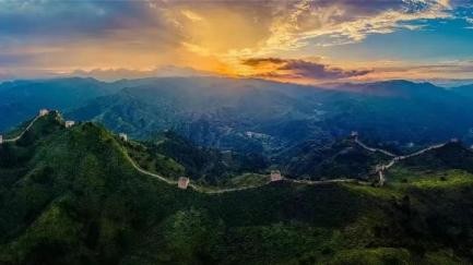 小镇的天，小镇的云