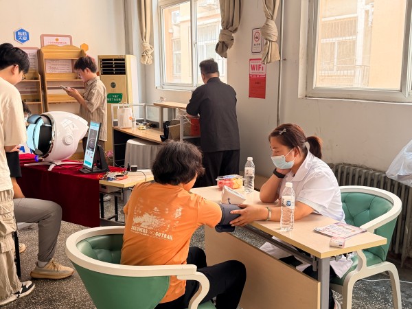 “健康相伴*公益同行”河南站 成都海通药业电建社区健康科普公益活动 “健康相伴*公益同行”河南站 成都海通药业电建社区健康科普公益活动