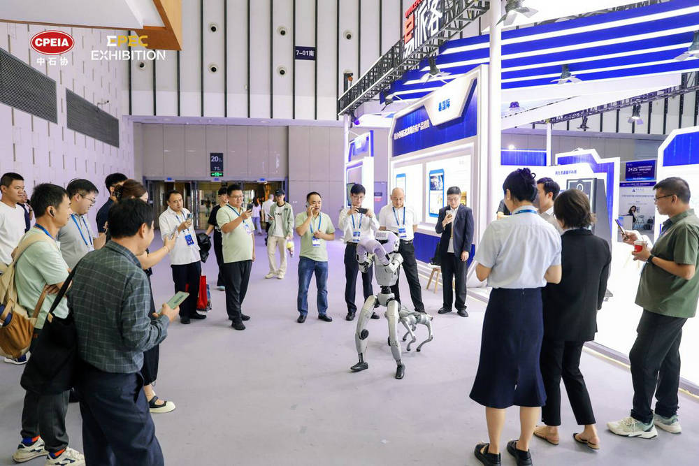 从第四届（2025）石油石化工业展览会暨易派客工业品展览会看中国工业转型新动能