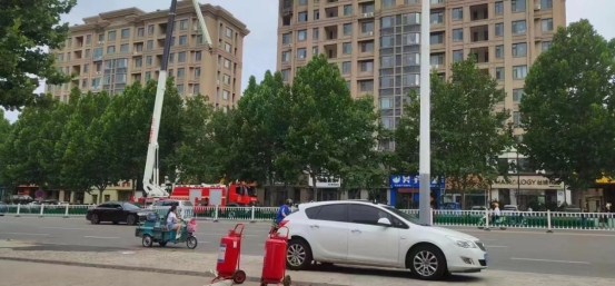 中国石油潍坊公司：与大火赛跑 抢赢“黄金抢救时间”