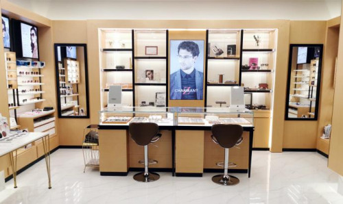 近视困扰怎么办？上海出现1家专注近视诊疗的专科机构 