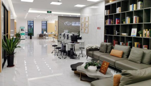 近视困扰怎么办？上海出现1家专注近视诊疗的专科机构 