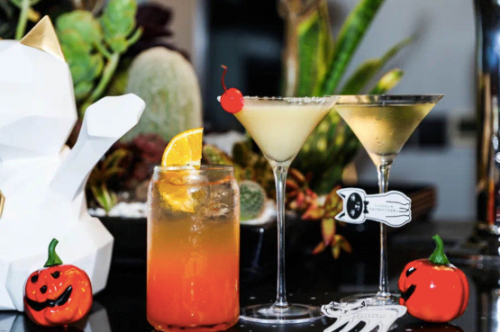 时尚缪斯闪现上海新天地， 青岛啤酒“夜猫子潮晚店”灵感来袭