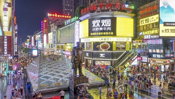 长沙湘菜排队王能否影响上海餐饮格局？