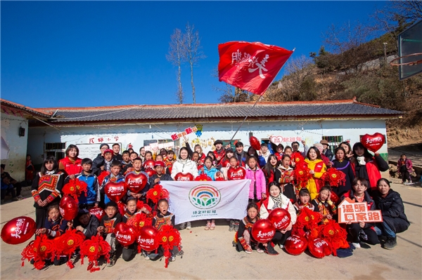 向着美好乡村 我们出发！上海站｜联想 “美好假期”大学生温暖公益行五度启航