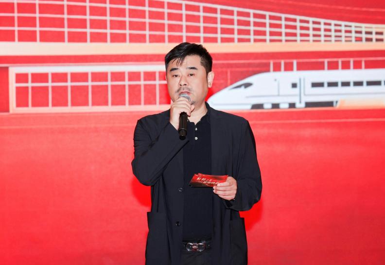 虹桥之星 璀璨焕新｜虹桥枢纽沉浸式超级媒体矩阵重磅回归，荣耀启幕！