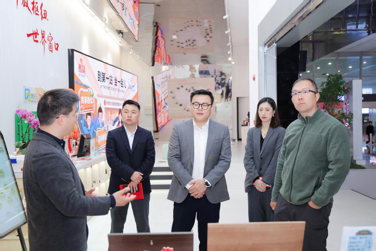 虹桥之星 璀璨焕新｜虹桥枢纽沉浸式超级媒体矩阵重磅回归，荣耀启幕！