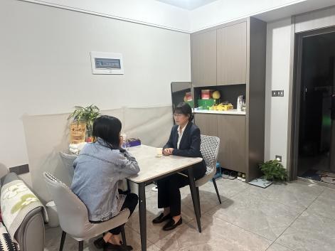 从长者陪护到商铺盘活——招商物业管家党婕的服务日常 从长者陪护到商铺盘活——招商物业管家党婕的服务日常