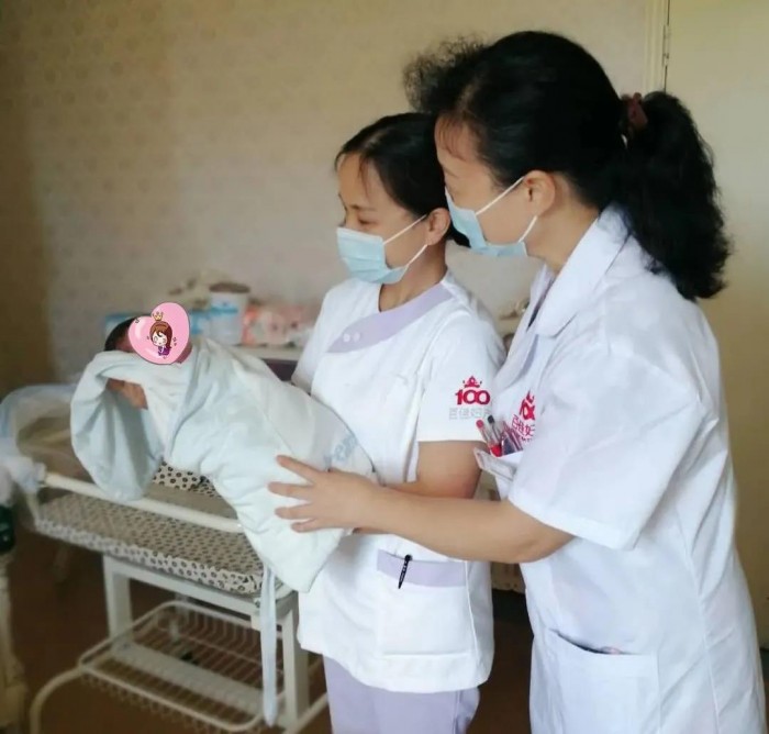 中山百佳妇产医院-中山交警爱心接力护送孕妇 百佳妇产全力以赴母子平安