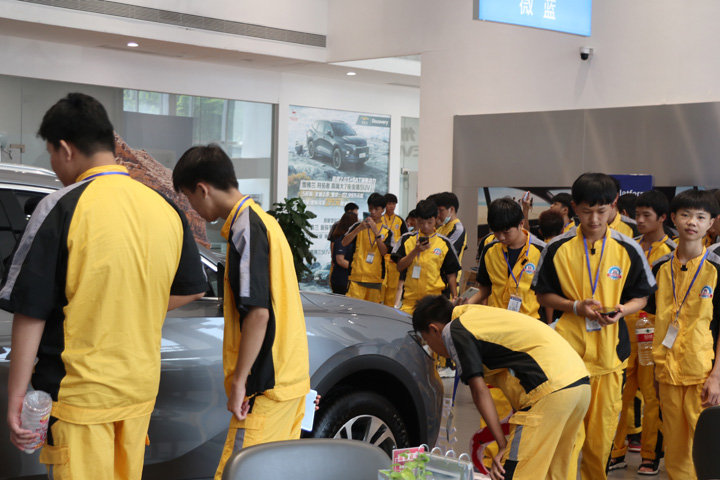 广州万通汽车学校学子赴美轮集团参观体验，着眼未来努力学习