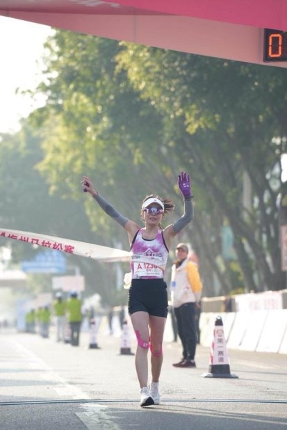 打破记录啦!2024梅州马拉松赛冠军诞生 打破记录啦!2024梅州马拉松赛冠军诞生