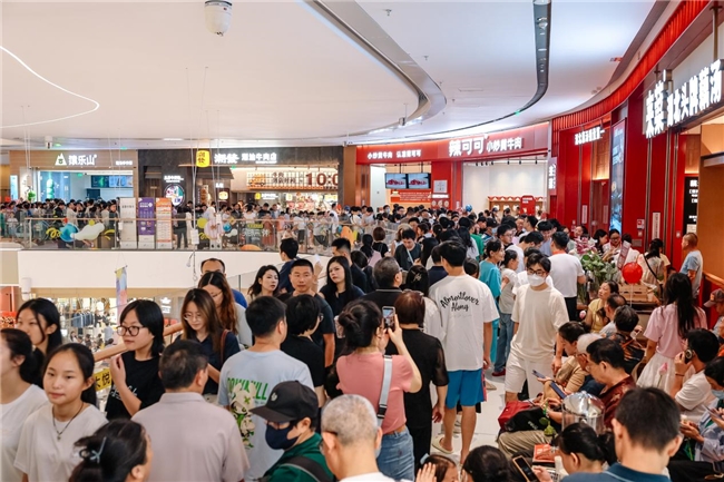 深圳大悦城7.12盛大开业，化身“人海磁场”，首日客流破42万！