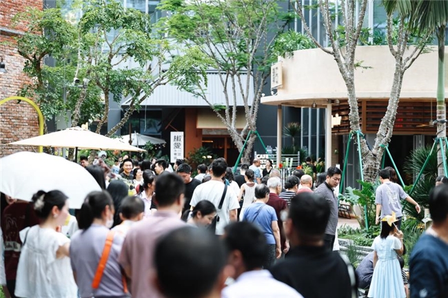 深圳大悦城7.12盛大开业，化身“人海磁场”，首日客流破42万！