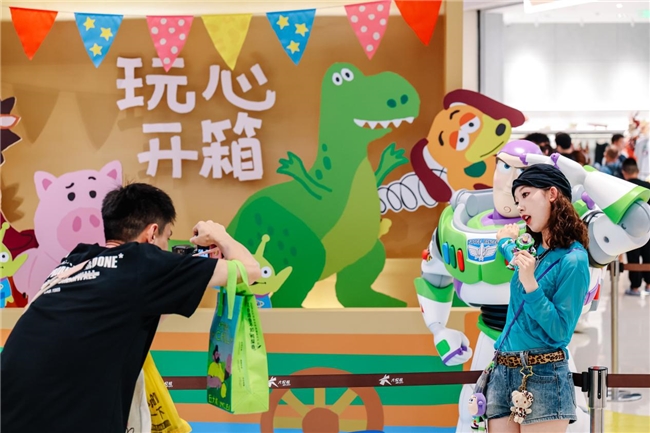 深圳大悦城7.12盛大开业，化身“人海磁场”，首日客流破42万！