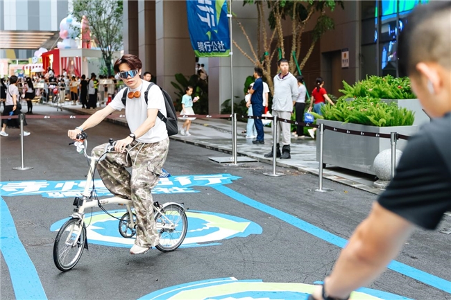 深圳大悦城7.12盛大开业，化身“人海磁场”，首日客流破42万！