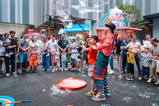 深圳大悦城7.12盛大开业，化身“人海磁场”，首日客流破42万！