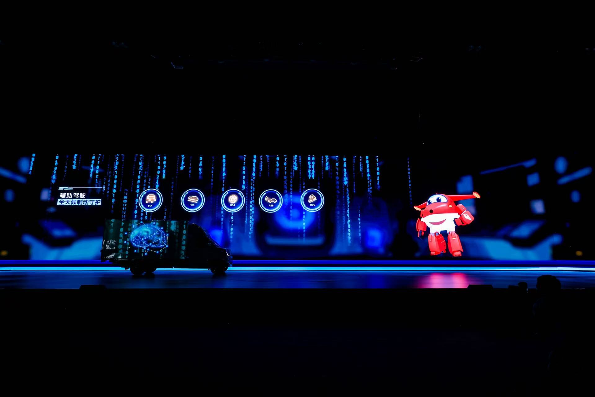 每时每刻，准时送达：福田卡文小卡联袂超级飞侠乐迪，开启“高效物流新次元”