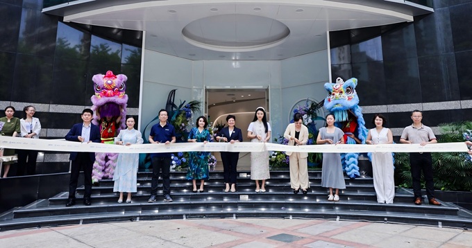 奈瑞儿旗舰门诊盛大启幕,携手美丽田园共启医疗服务新体验 奈瑞儿旗舰门诊盛大启幕,携手美丽田园共启医疗服务新体验