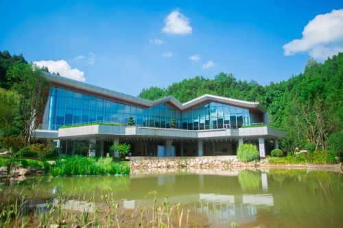 豪取2020单盘销冠，荣膺殊荣的宏义山湖语究竟强在哪？