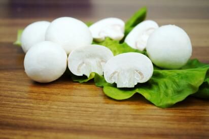 均衡膳食营养 “菇中白富美”白蘑菇想你所想