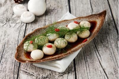 均衡膳食营养 “菇中白富美”白蘑菇想你所想