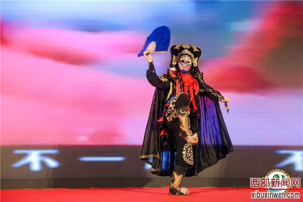 陕西省四川南充商会成立暨南充市2021“开放年”(西安)投资推介大会隆重举行 陕西省四川南充商会成立暨南充市2021“开放年”(西安)投资推介大会隆重举行