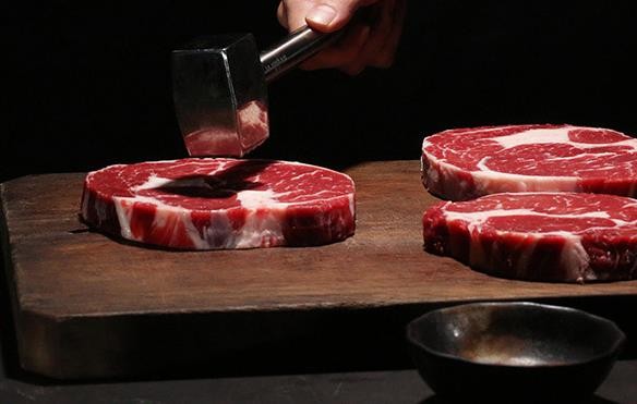 四川欧牛牛排专业精选 整块原切 让顾客爱上牛排 四川欧牛牛排专业精选 整块原切 让顾客爱上牛排