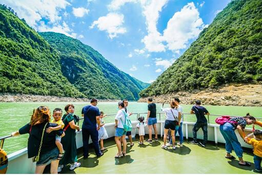 门票减百,五一起武隆芙蓉江上多惊喜 门票减百,五一起武隆芙蓉江上多惊喜