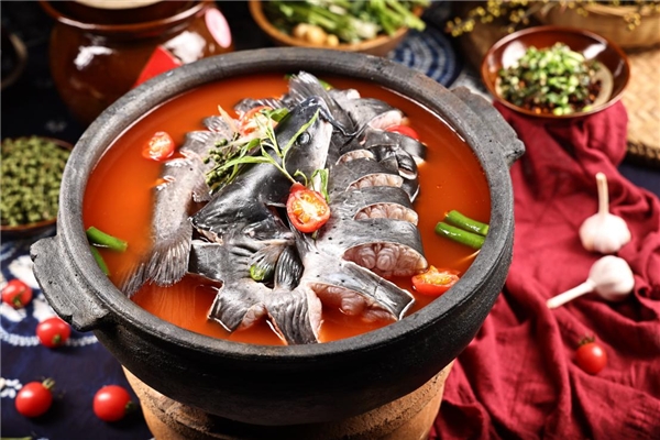 带上“优惠大礼包”游多彩贵州，政企共推贵州旅游经济繁荣