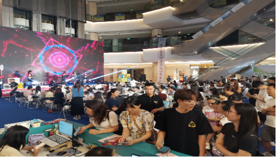 激活“家消费”热潮,打造高质量发展“天府样板” 激活“家消费”热潮,打造高质量发展“天府样板”