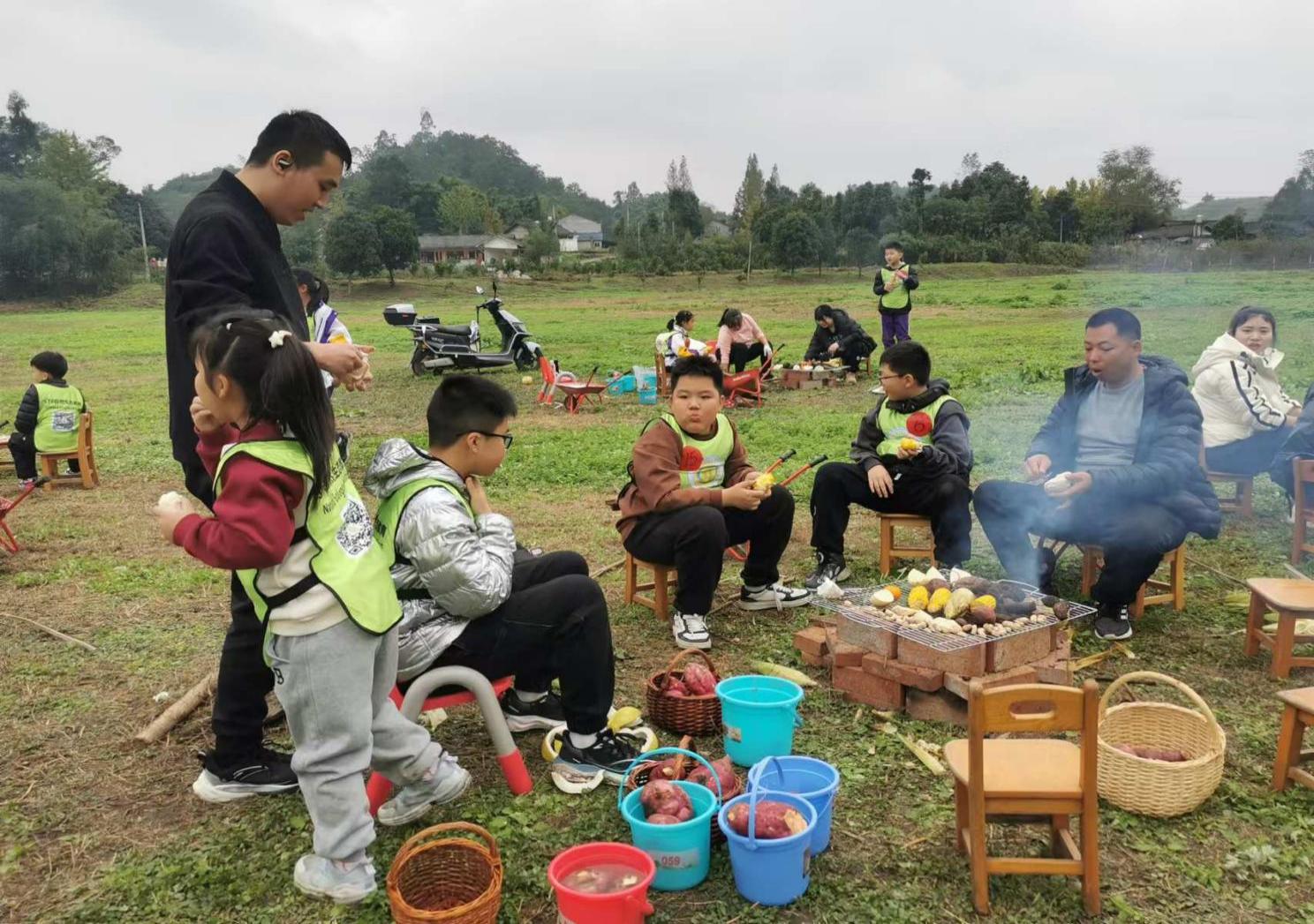 桂溪街道昆华社区“心灵游戏乐园”儿童心理游戏互动活动“自然心旅·山野探索·心灵茁长”户外游学活动 桂溪街道昆华社区“心灵游戏乐园”儿童心理游戏互动活动“自然心旅·山野探索·心灵茁长”户外游学活动