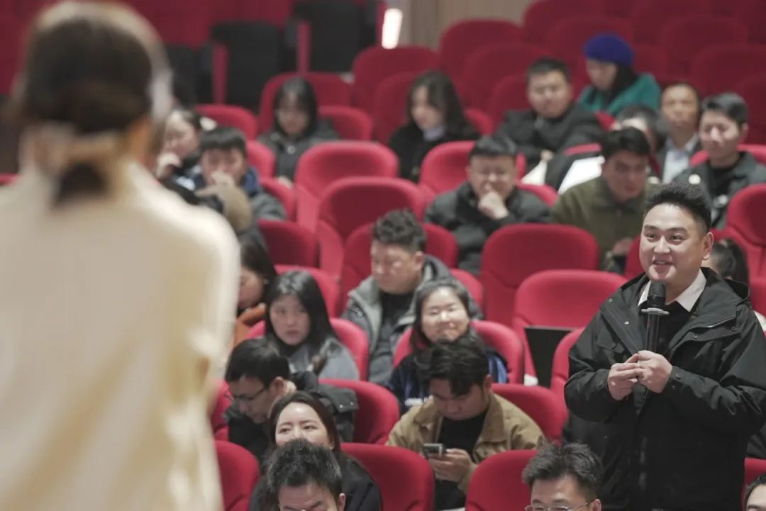 鸿鹄高中教育集团中青班第二期第二次课程开讲 鸿鹄高中教育集团中青班第二期第二次课程开讲