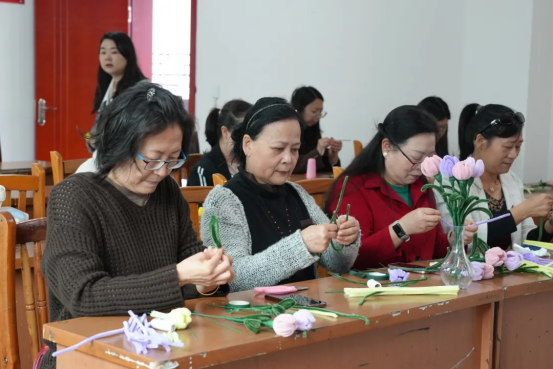 成都市新津区文化馆最近“火”了，新增“青艺夜课”、“乐享周末”精彩开课~