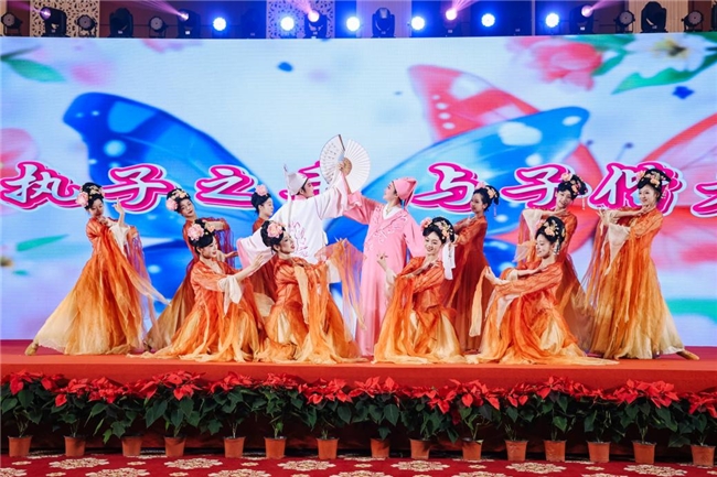 2026五粮液玫瑰婚典向天津新人发出爱的邀请:10月6日赴杭州喜结良缘! 2026五粮液玫瑰婚典向天津新人发出爱的邀请:10月6日赴杭州喜结良缘!