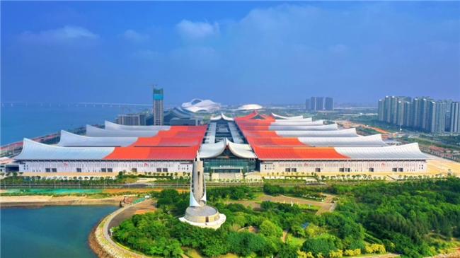 国贸地产荣登“中国房地产综合实力TOP15”