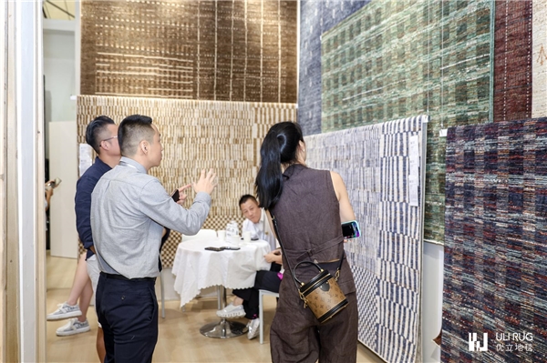 优立地毯收官第三十一届中国国际家具展:以“共创”与“全链路服务”诠释软装新价值 优立地毯收官第三十一届中国国际家具展:以“共创”与“全链路服务”诠释软装新价值